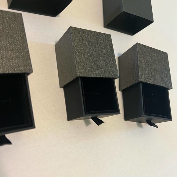 Dark Gray Ring boxes Velvet lined set of 3 - Picture 4 of 8